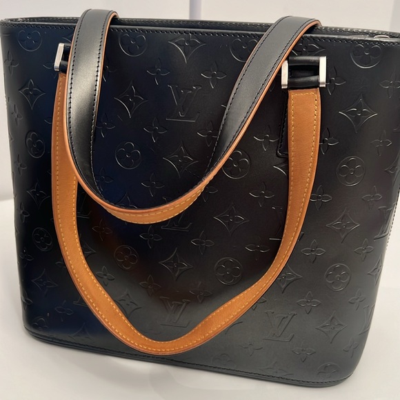 Louis Vuitton Charcoal Grey Leather Shoulder Bag 11.5”x10”x5” - Picture 8 of 10